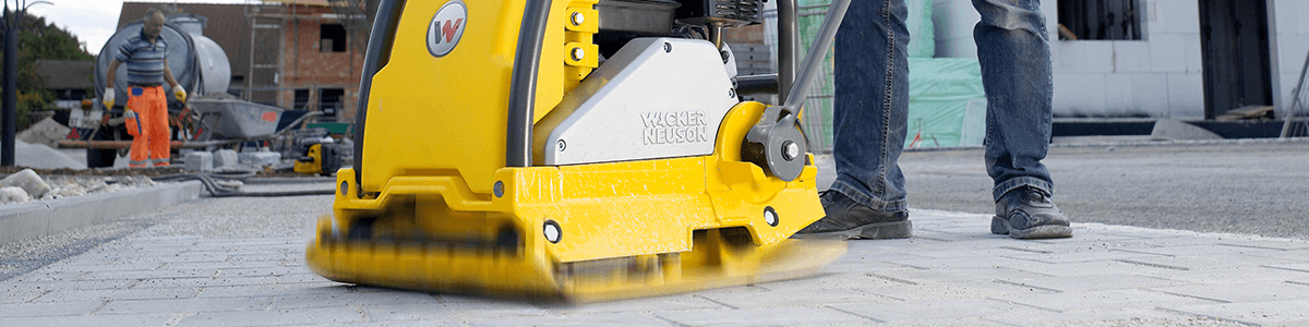 Wacker Neuson trilplaat onderhouden